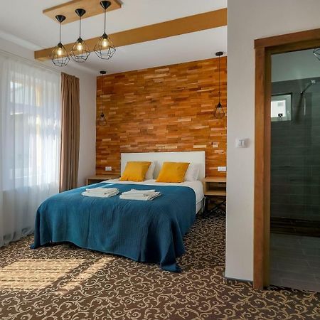 Residence Rooms Bucovina Câmpulung Moldovenesc Exterior photo