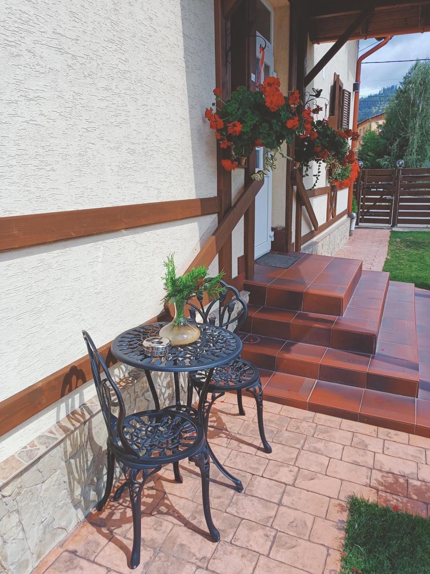 Residence Rooms Bucovina Câmpulung Moldovenesc Exterior photo